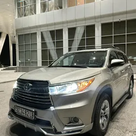 Toyota Highlander 2016