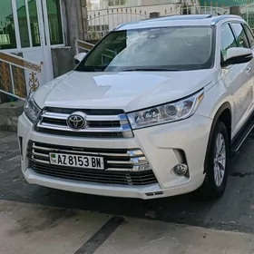 Toyota Highlander 2019