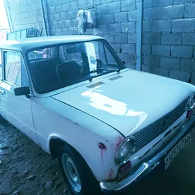 Lada 2104 1982