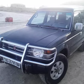 Mitsubishi Pajero 1998