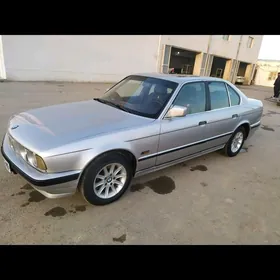 BMW 520 1990