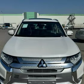 Mitsubishi Outlander 2022