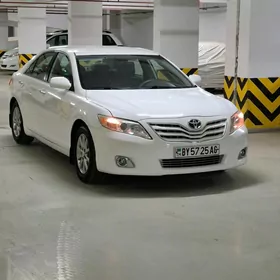 Toyota Camry 2011