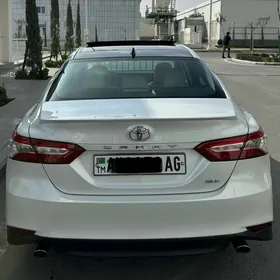 Toyota Camry 2020