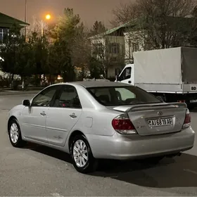 Toyota Camry 2005