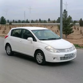 Nissan Versa 2010