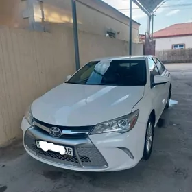 Toyota Camry 2016