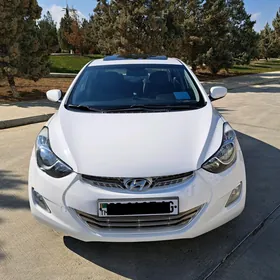 Hyundai Elantra 2012