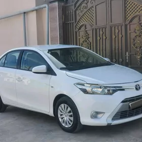 Toyota Yaris 2014