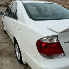 Toyota Camry 2004