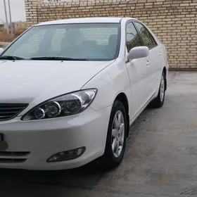 Toyota Camry 2004