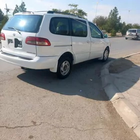 Toyota Sienna 2001