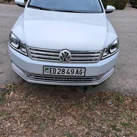 Volkswagen Passat 2013