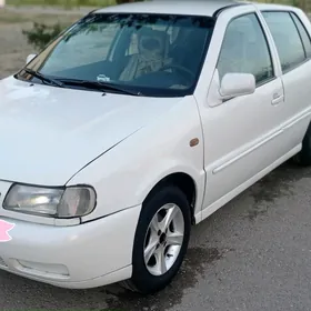 Volkswagen Polo 1999