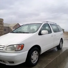 Toyota Sienna 2002