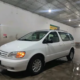 Toyota Sienna 2002