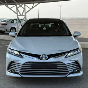 Toyota Camry 2022