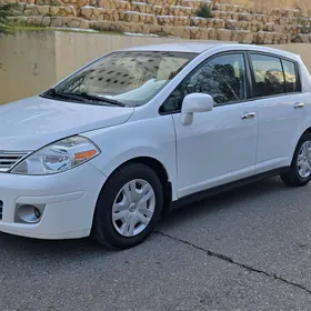 Nissan Versa 2011