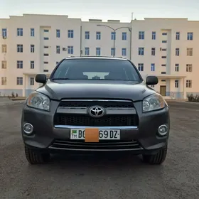 Toyota RAV4 2011