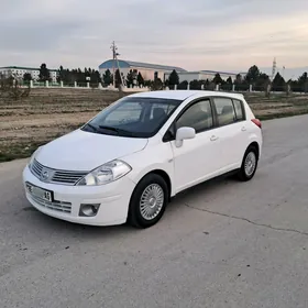 Nissan Versa 2010