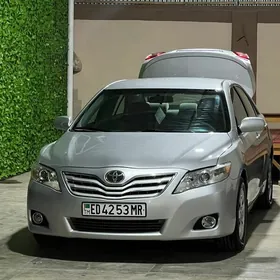 Toyota Camry 2010