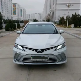 Toyota Camry 2020