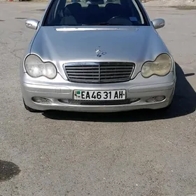 Mercedes-Benz C320 2001