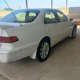 Toyota Camry 2001