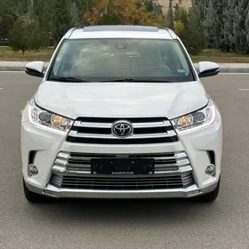 Toyota Highlander 2019