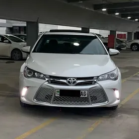 Toyota Camry 2015