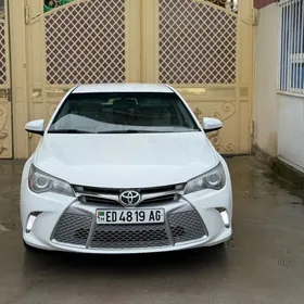 Toyota Camry 2015