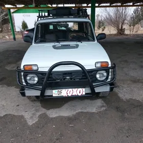 Lada Niva 2010