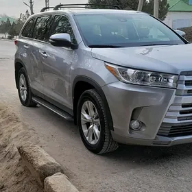 Toyota Highlander 2019