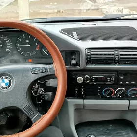 BMW 525 1991