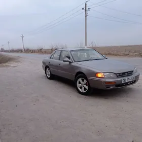 Toyota Camry 1992