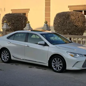 Toyota Camry 2017