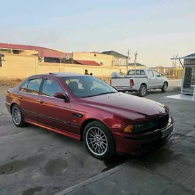 BMW E39 2000