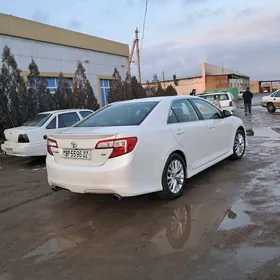 Toyota Camry 2012