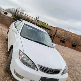 Toyota Camry 2004