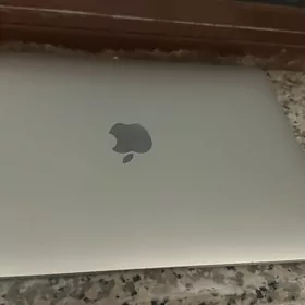 MacBook 12