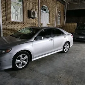 Toyota Camry 2010