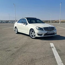 Mercedes-Benz C350 2009