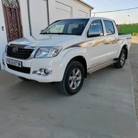 Toyota Hilux 2013