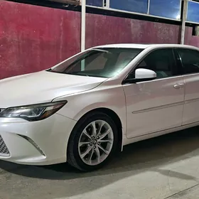 Toyota Camry 2017