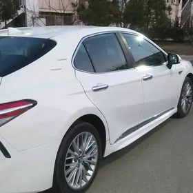 Toyota Camry 2020