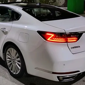 Kia Cadenza 2017