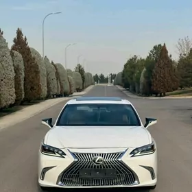 Lexus ES 350 2019