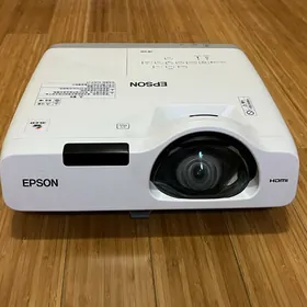 Epson proyektor