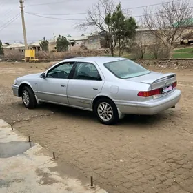 Toyota Camry 2000