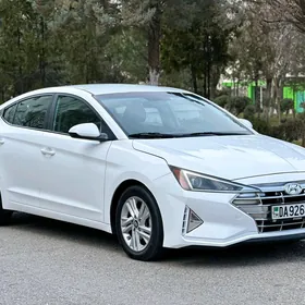 Hyundai Elantra 2019